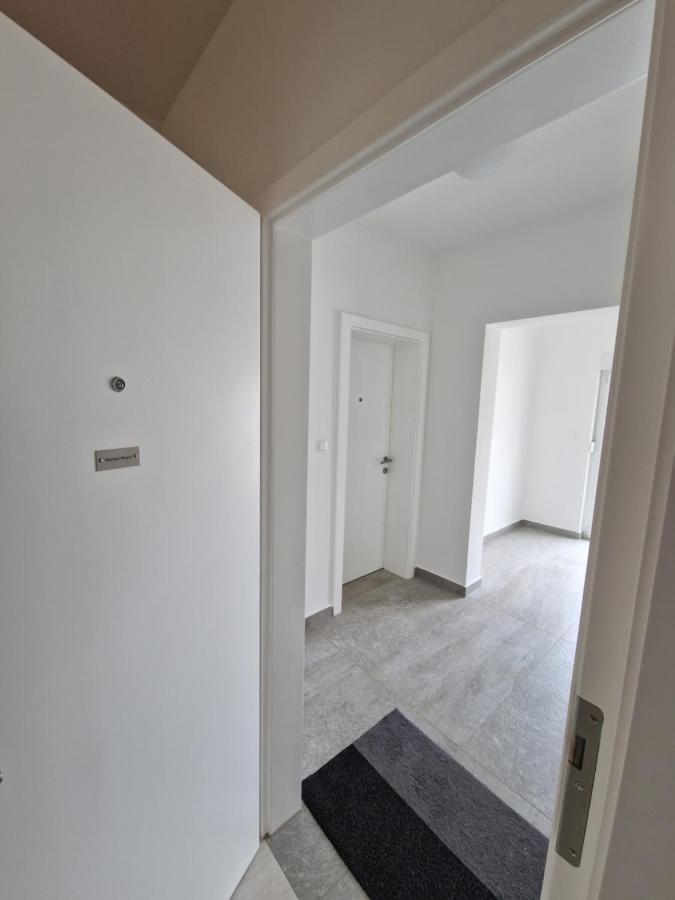 Emmi Nemira Omis Apartment Exterior photo