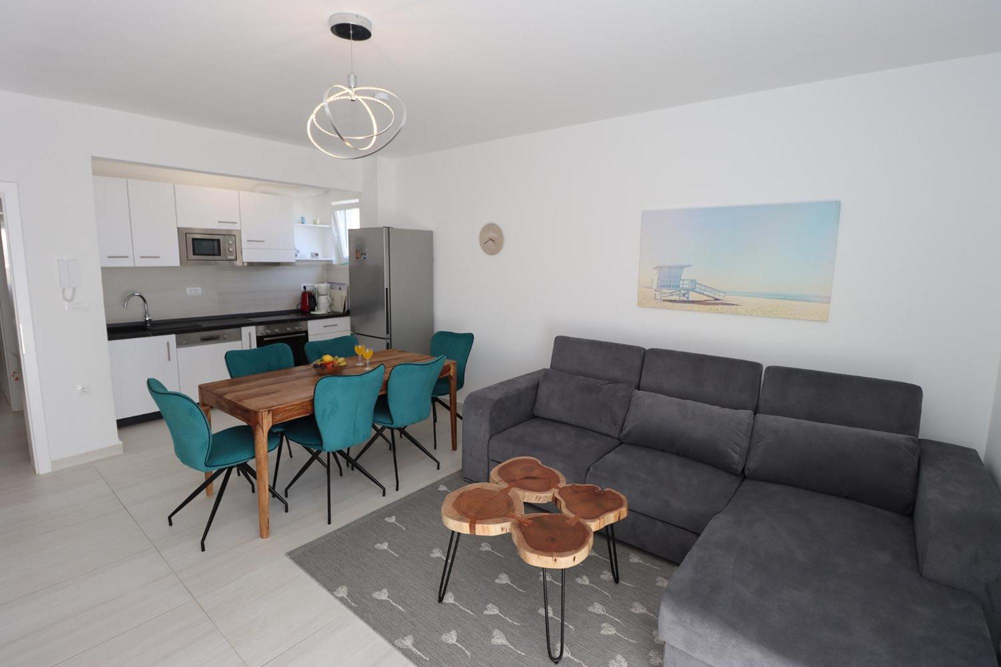 Emmi Nemira Omis Apartment Exterior photo