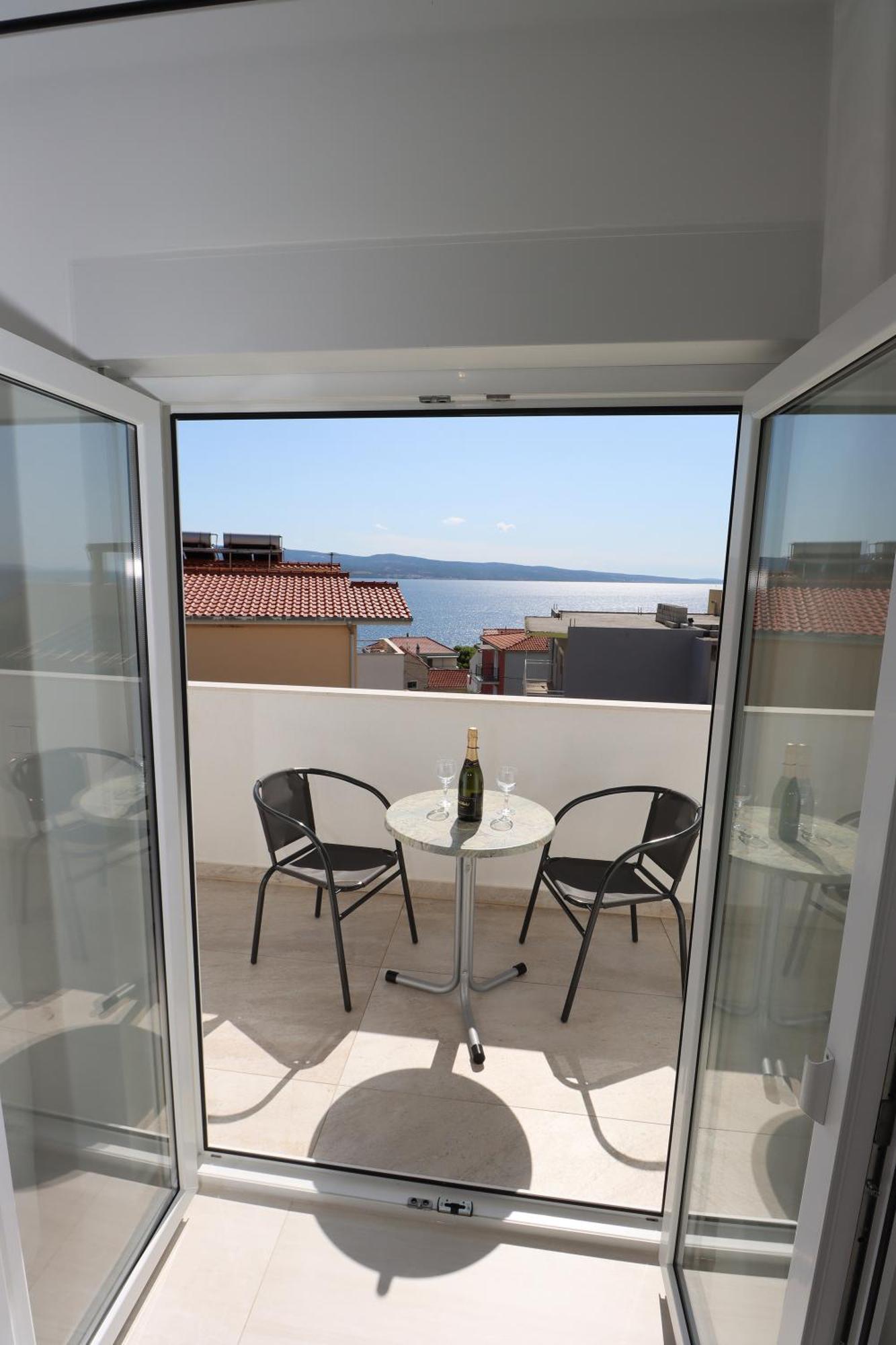 Emmi Nemira Omis Apartment Exterior photo