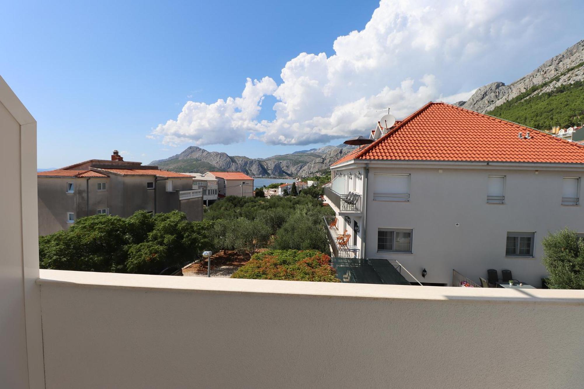 Emmi Nemira Omis Apartment Exterior photo