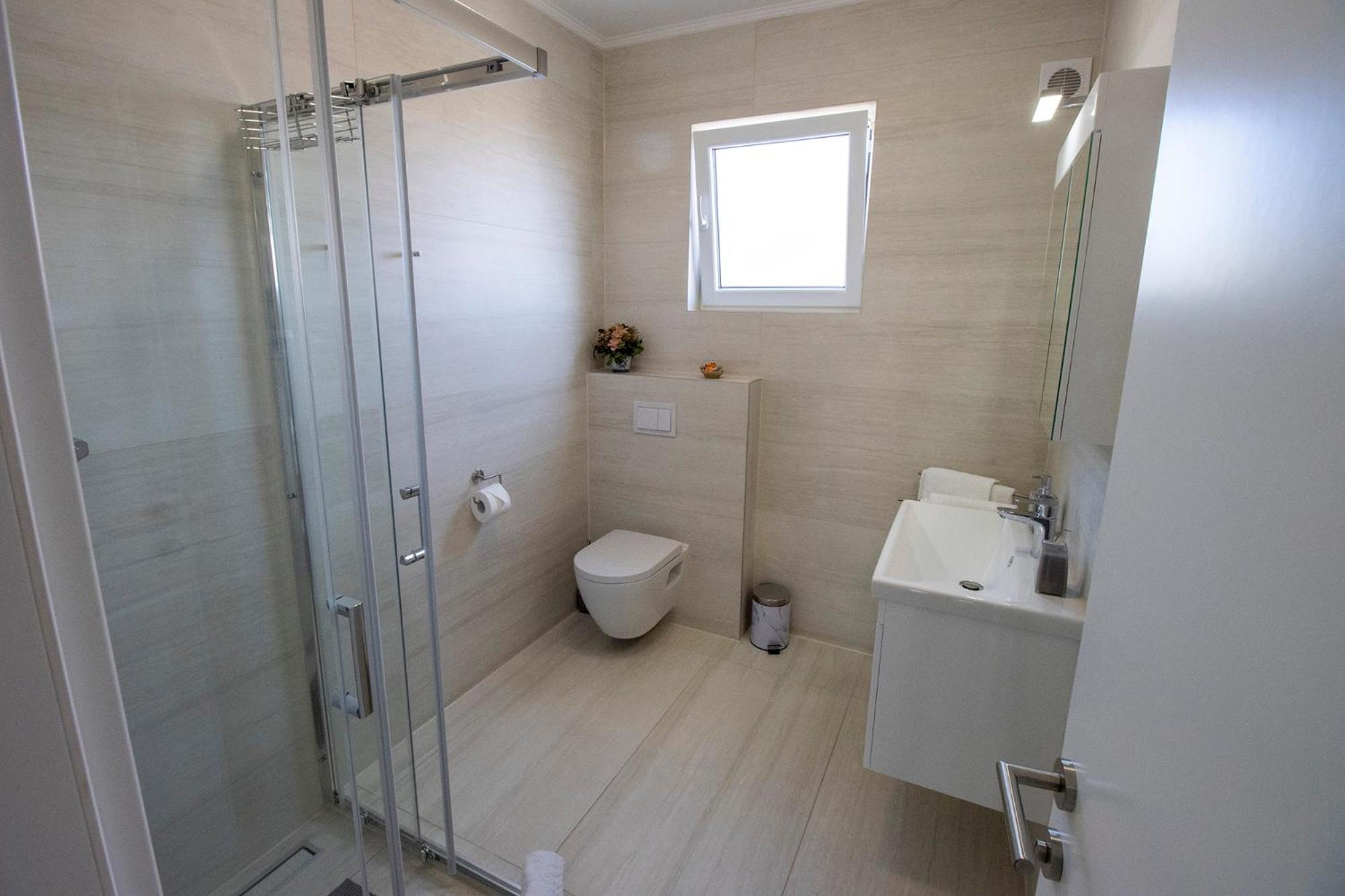 Emmi Nemira Omis Apartment Exterior photo