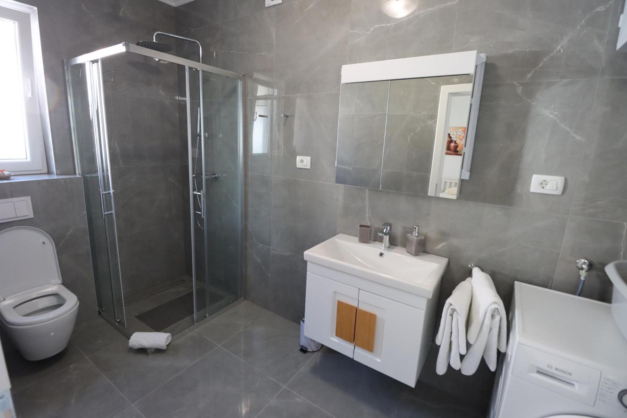 Emmi Nemira Omis Apartment Exterior photo